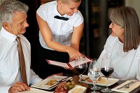 Зачем официантам знать меню или способы увеличения продаж в ресторане